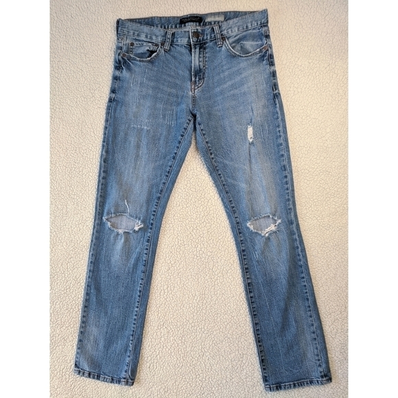 Aeropostale Slim Straight Distressed jeans 31/32 ~EUC~ - Picture 1 of 7